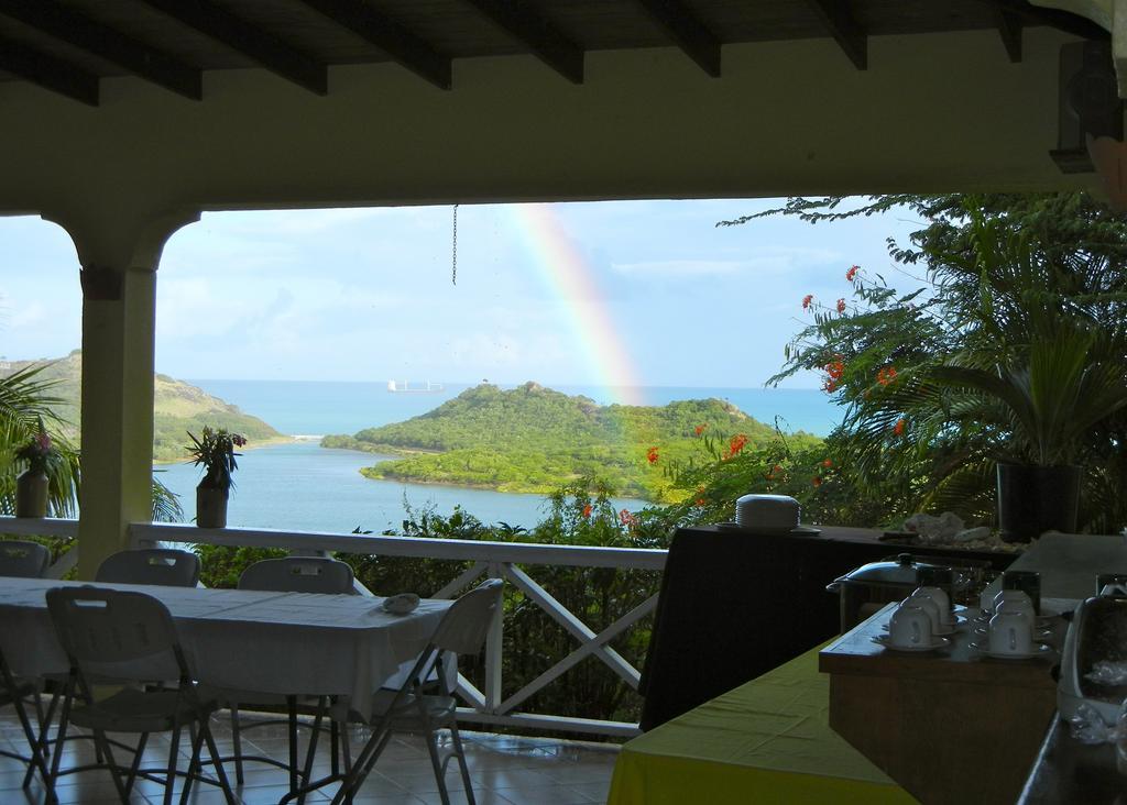 La Galleria Five Islands Village
