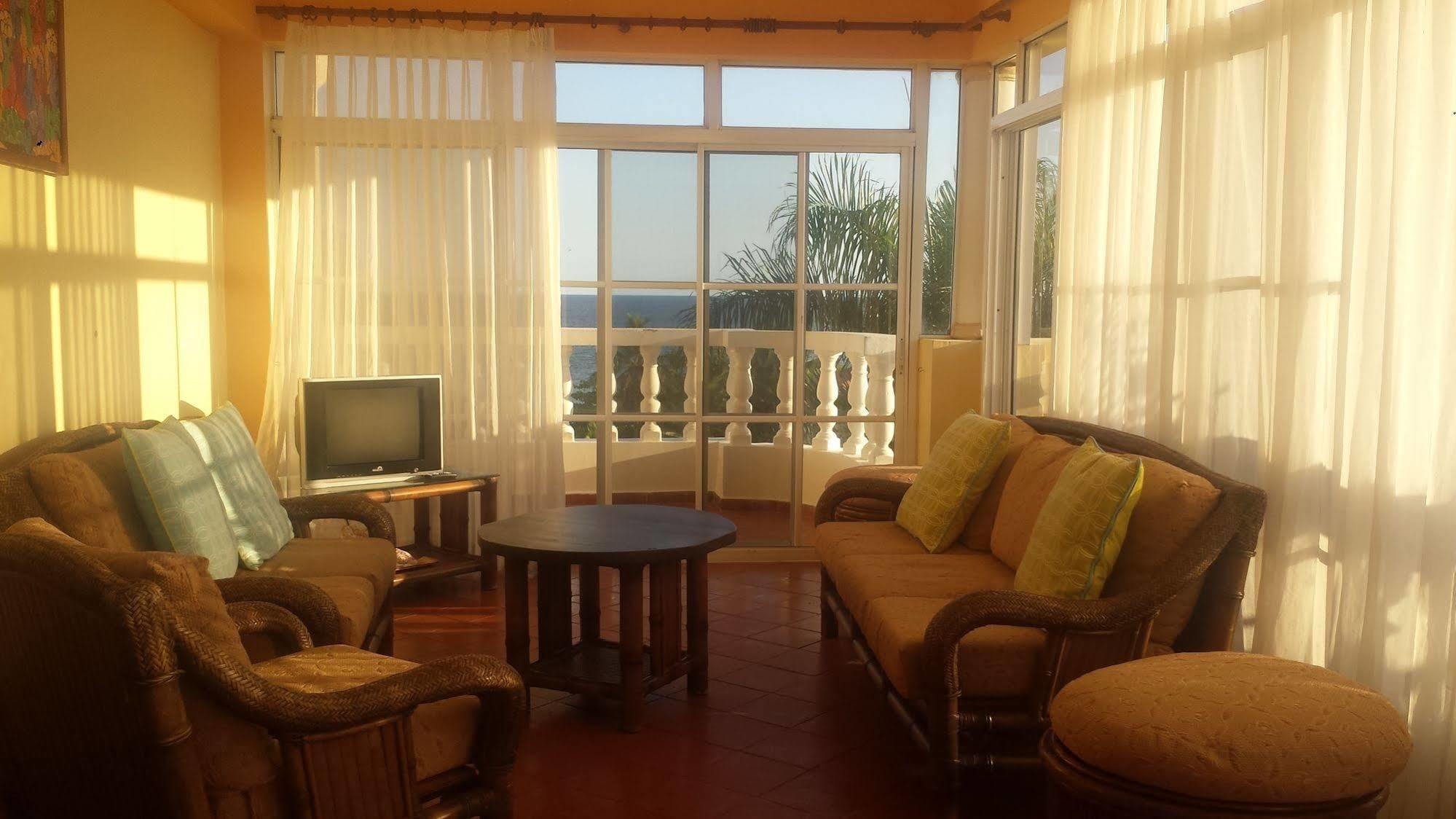 Hotel Palmeras / Estrellas