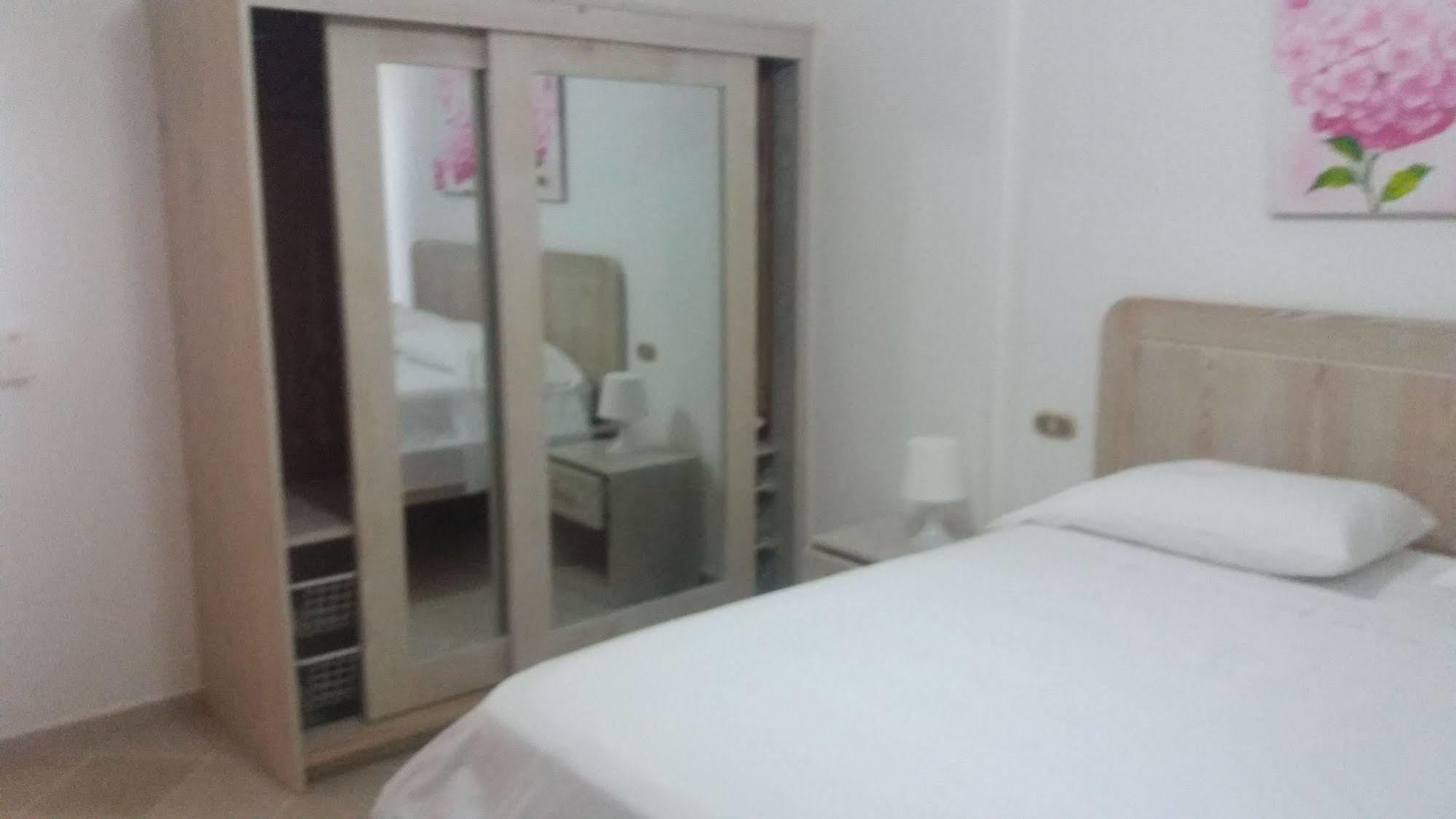 Palmeras / Estrellas Hotel 2*