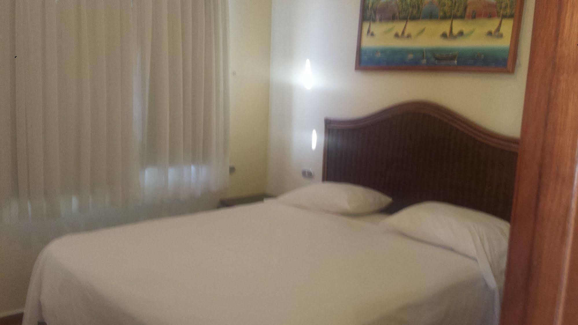 Palmeras / Estrellas Hotel 2*