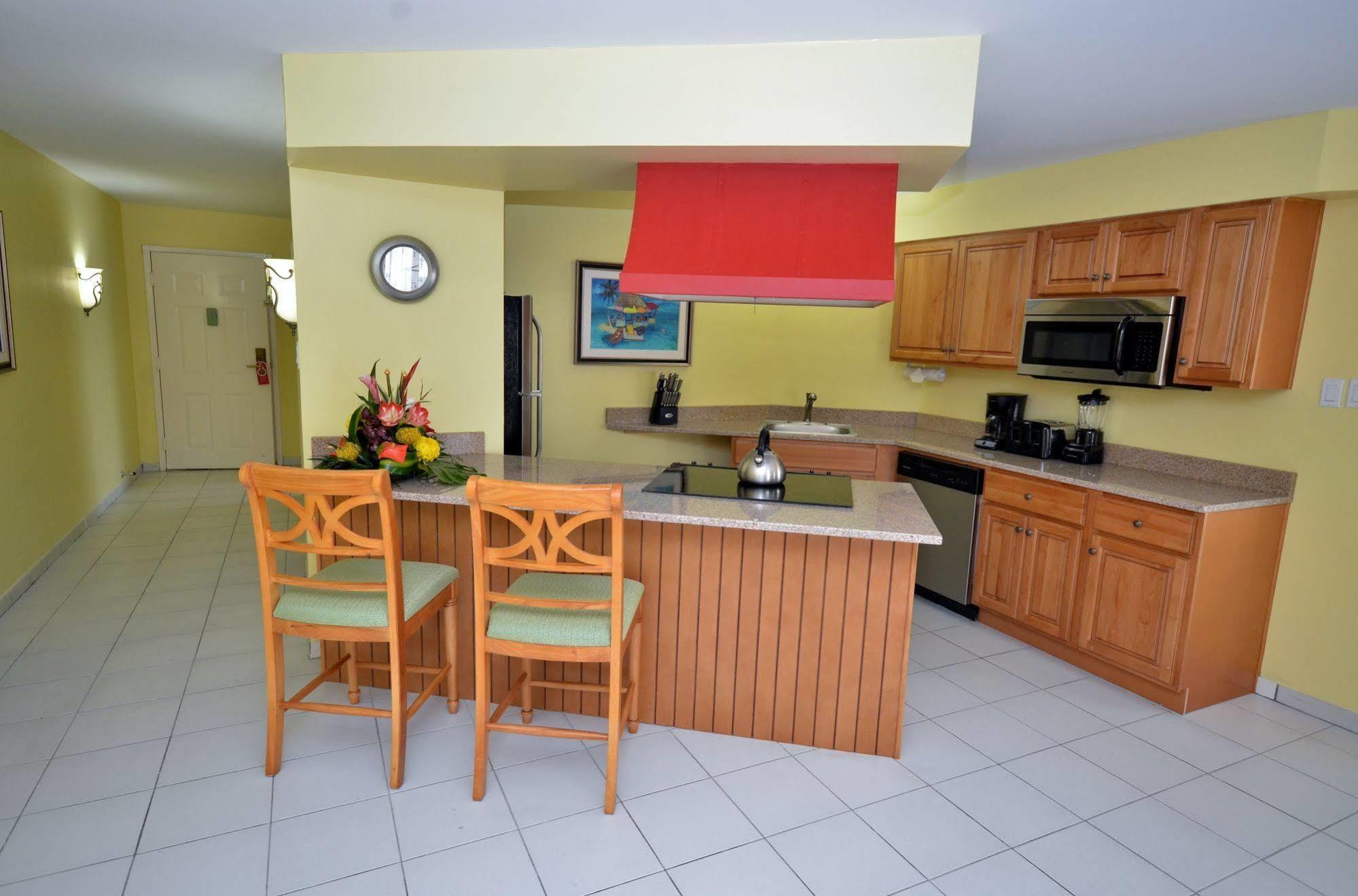 The Atrium And Spa, Ascend Collection Simpson Bay