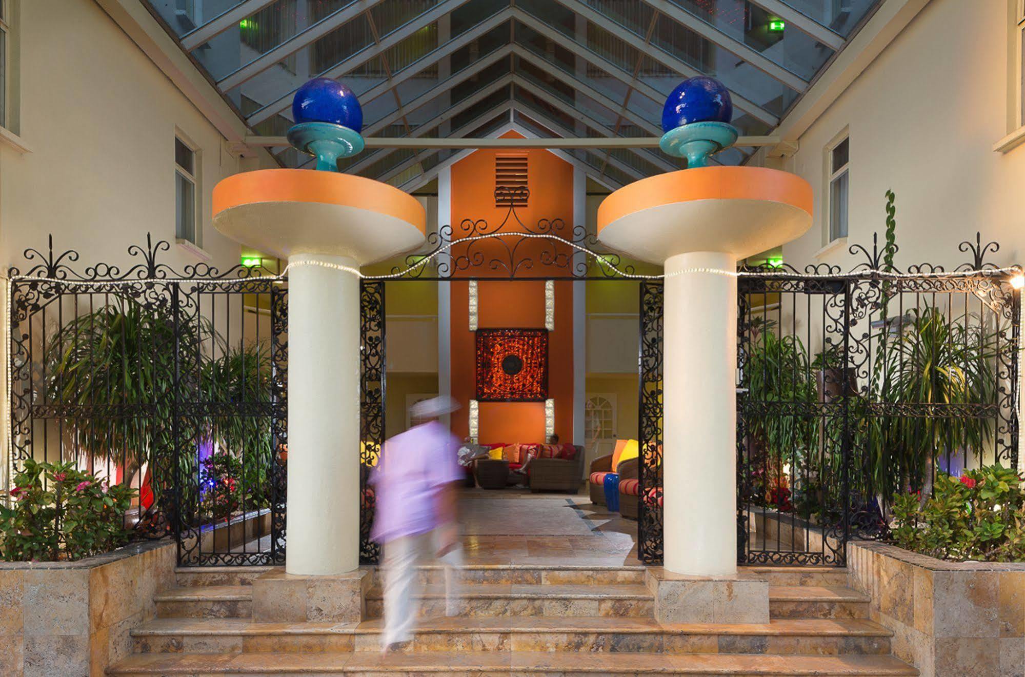 Hotel The Atrium And Spa, Ascend Collection Simpson Bay