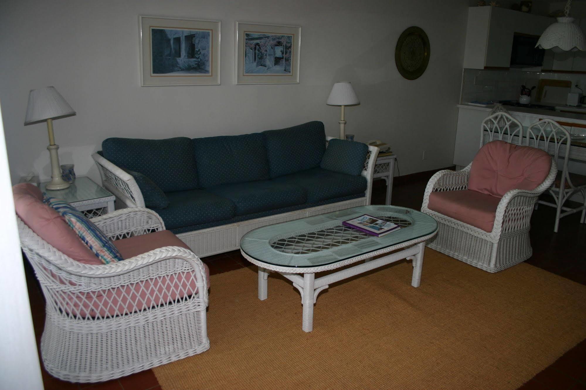 Crystal Cove Hotel 4*