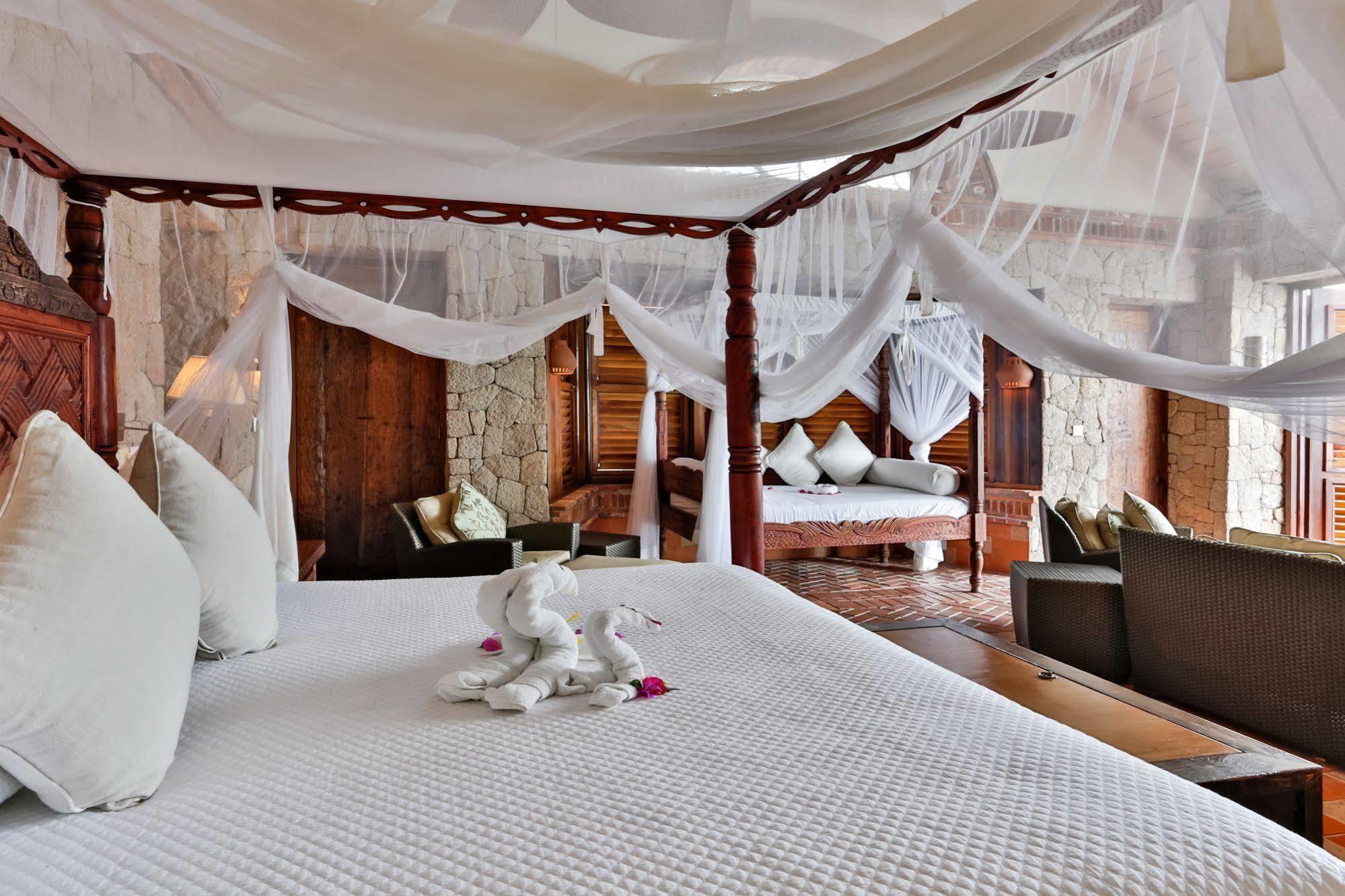 Caille Blanc & (adults Only) Bed & Breakfast