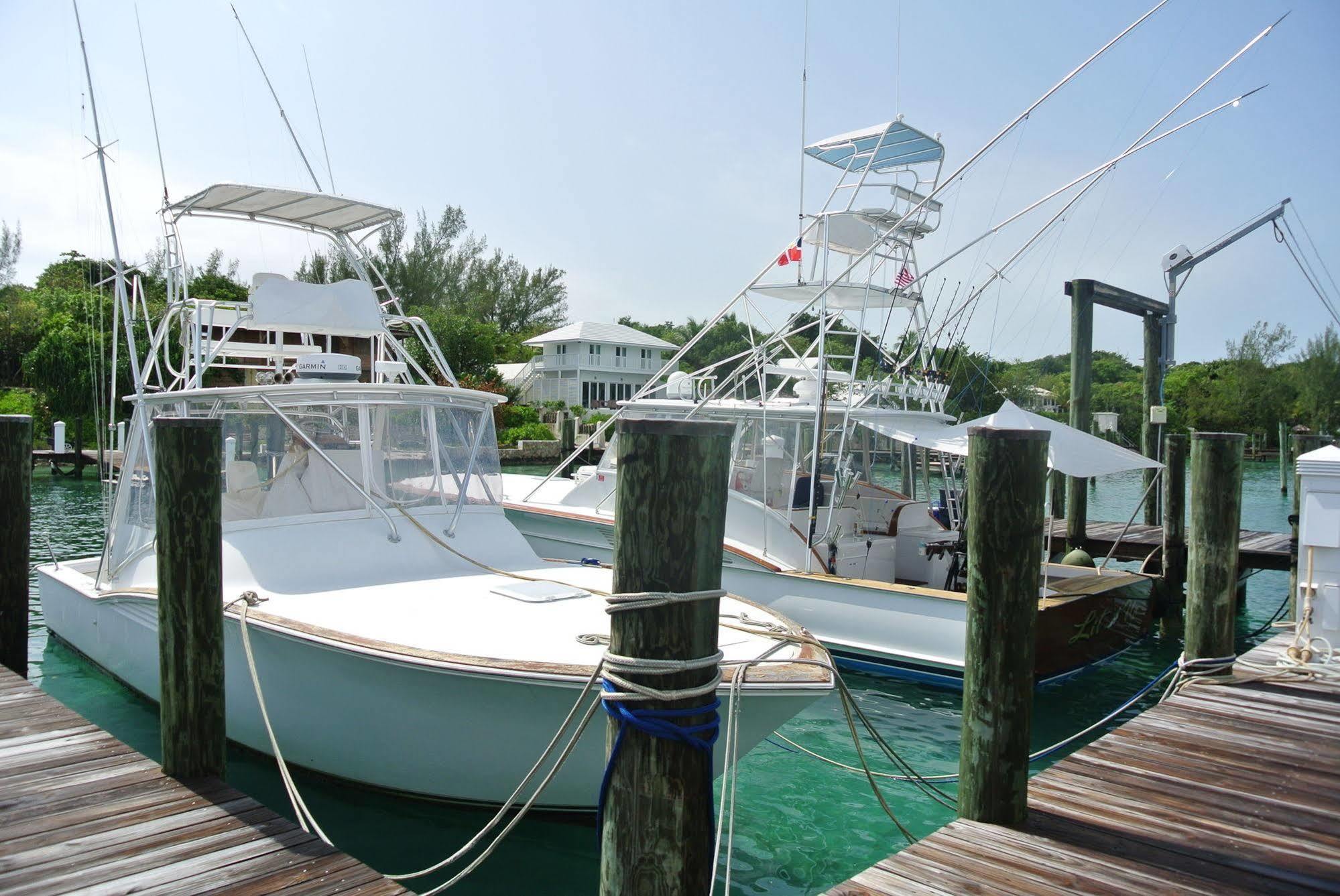 Romora Bay & Marina Dunmore Town