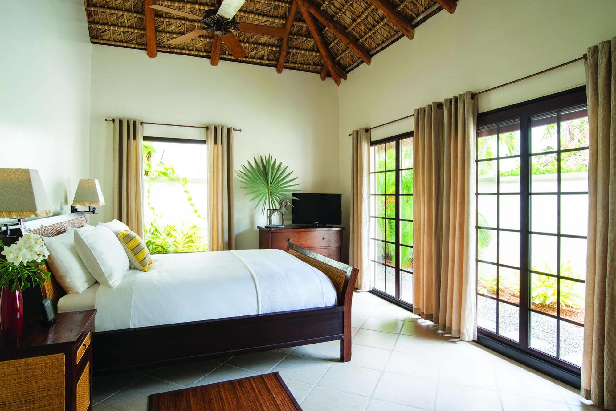Villa Paradise *