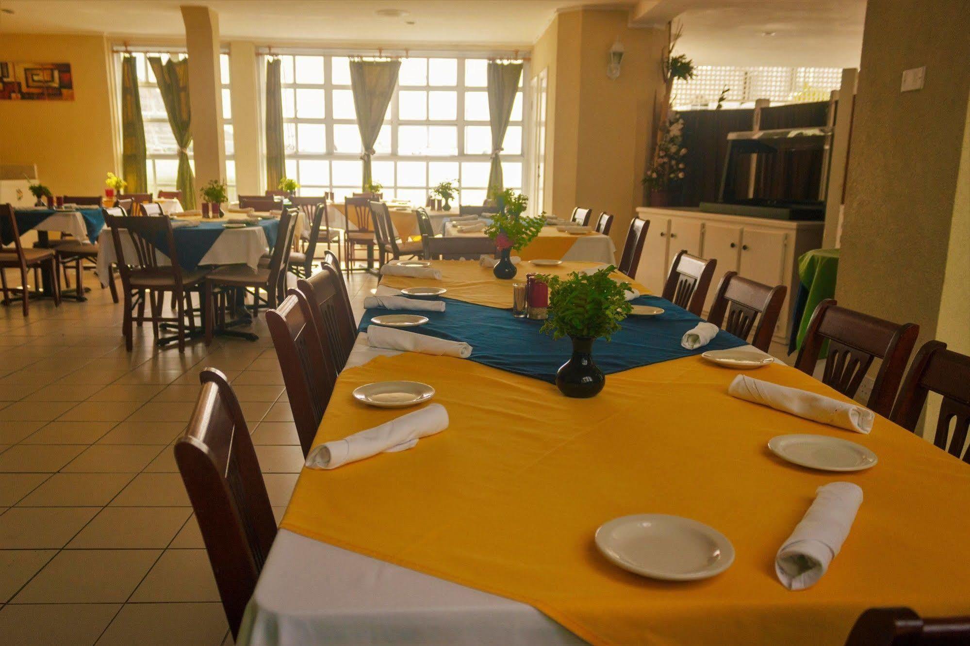 Hotel Bay Gardens Marina Haven