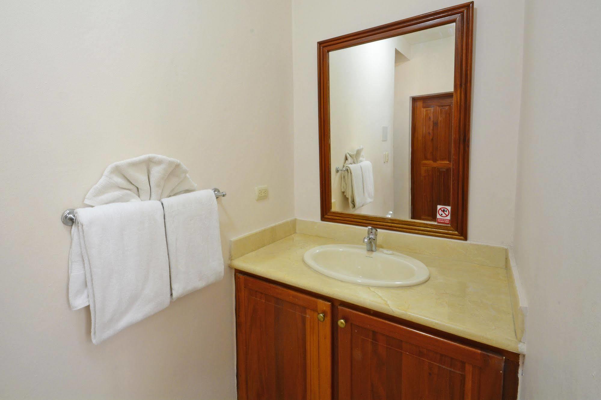 Caribey Aparthotel Las Terrenas
