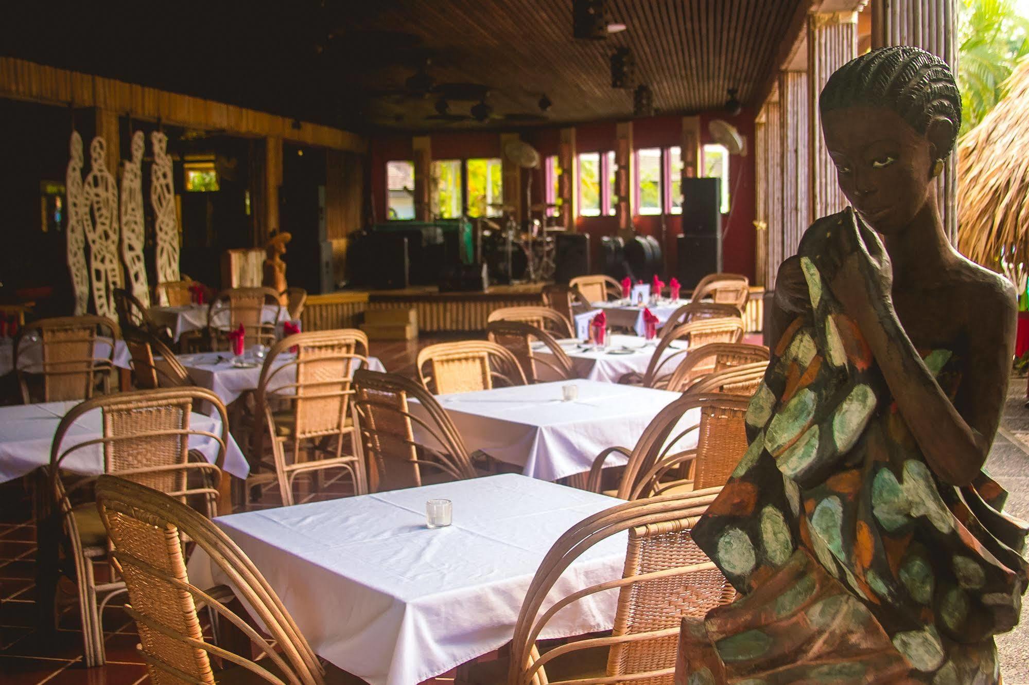 Hotel Kariwak Village Holistic Haven