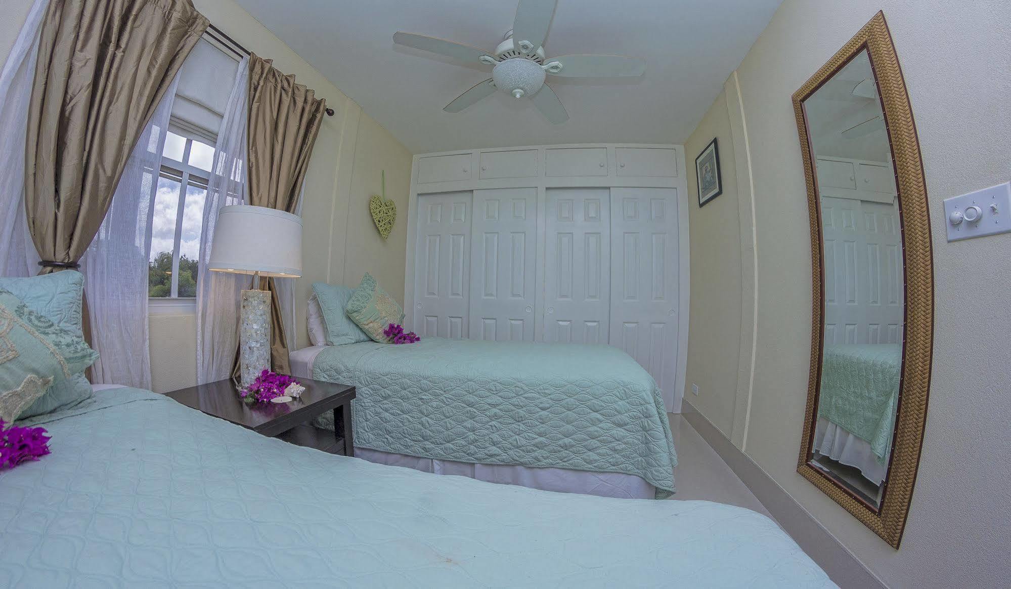 Lantana Barbados Saint James