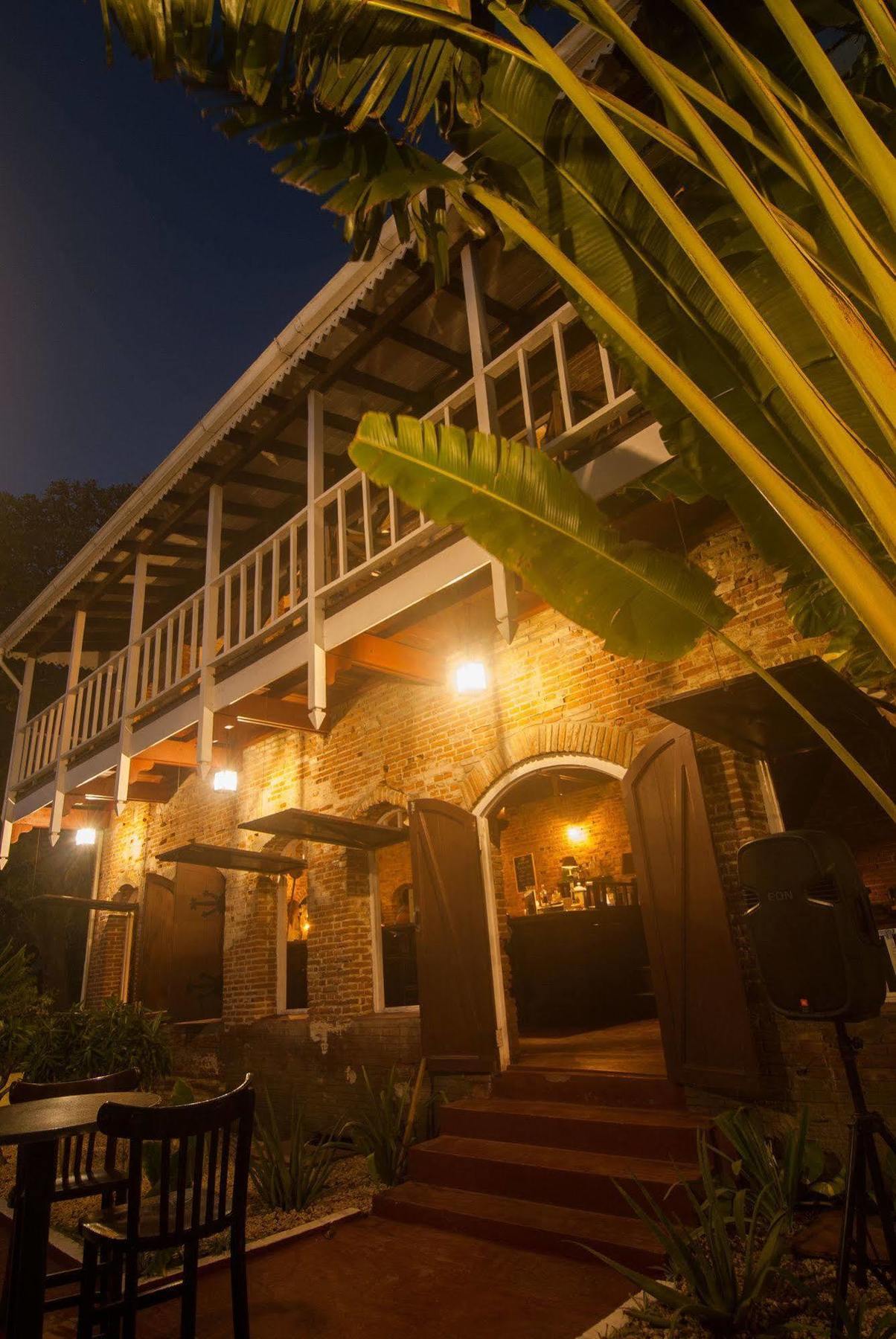 The Old Gin House Aparthotel