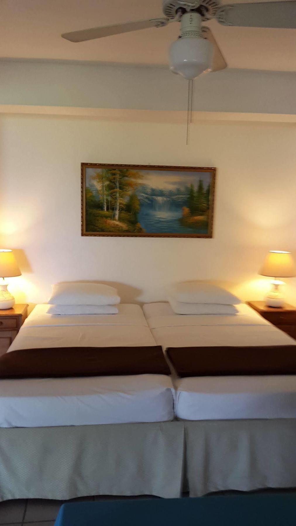 Guest house Ade's Domicil Bacolet