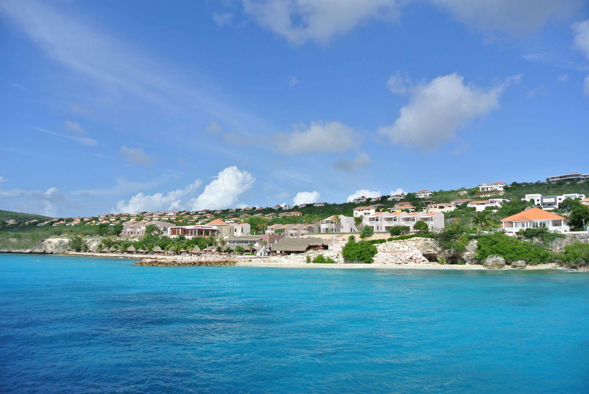 Coral Estate Luxury Resort