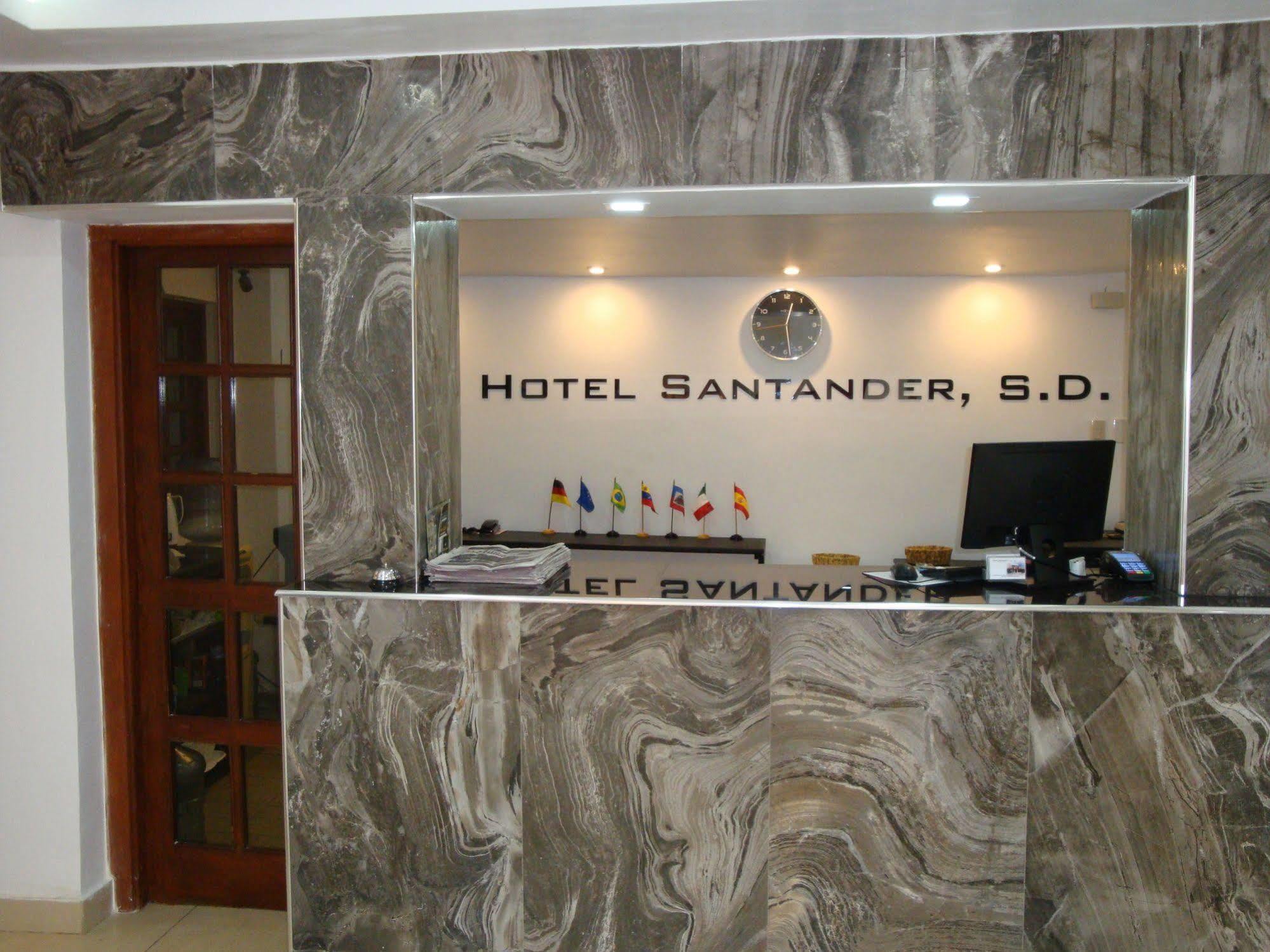 Santander Sd 2*