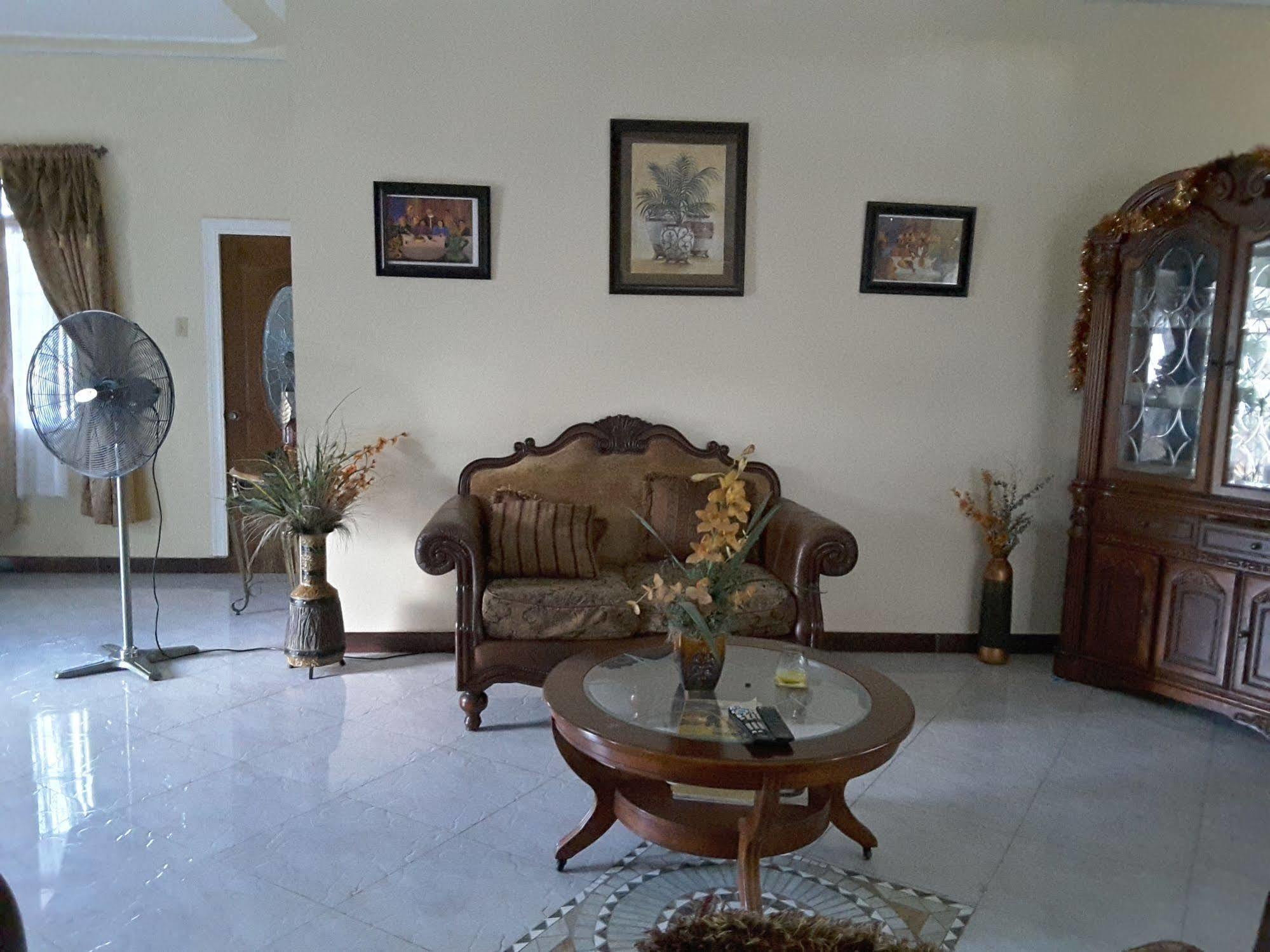 Cazwin Montego Bay