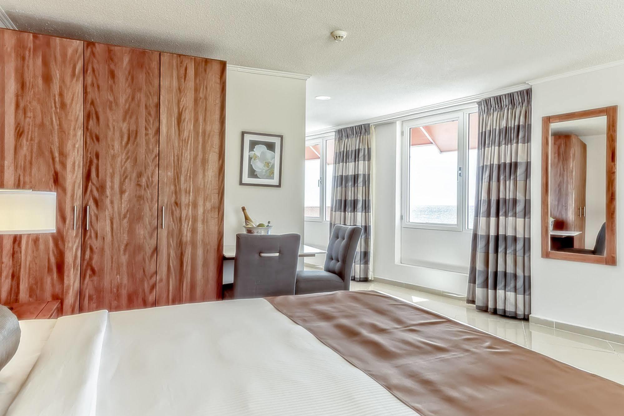 Hotel City Suites & Beach Hotel