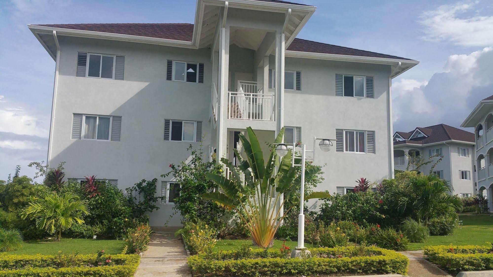 Oceanic View At Fern Court * Saint Annʼs Bay