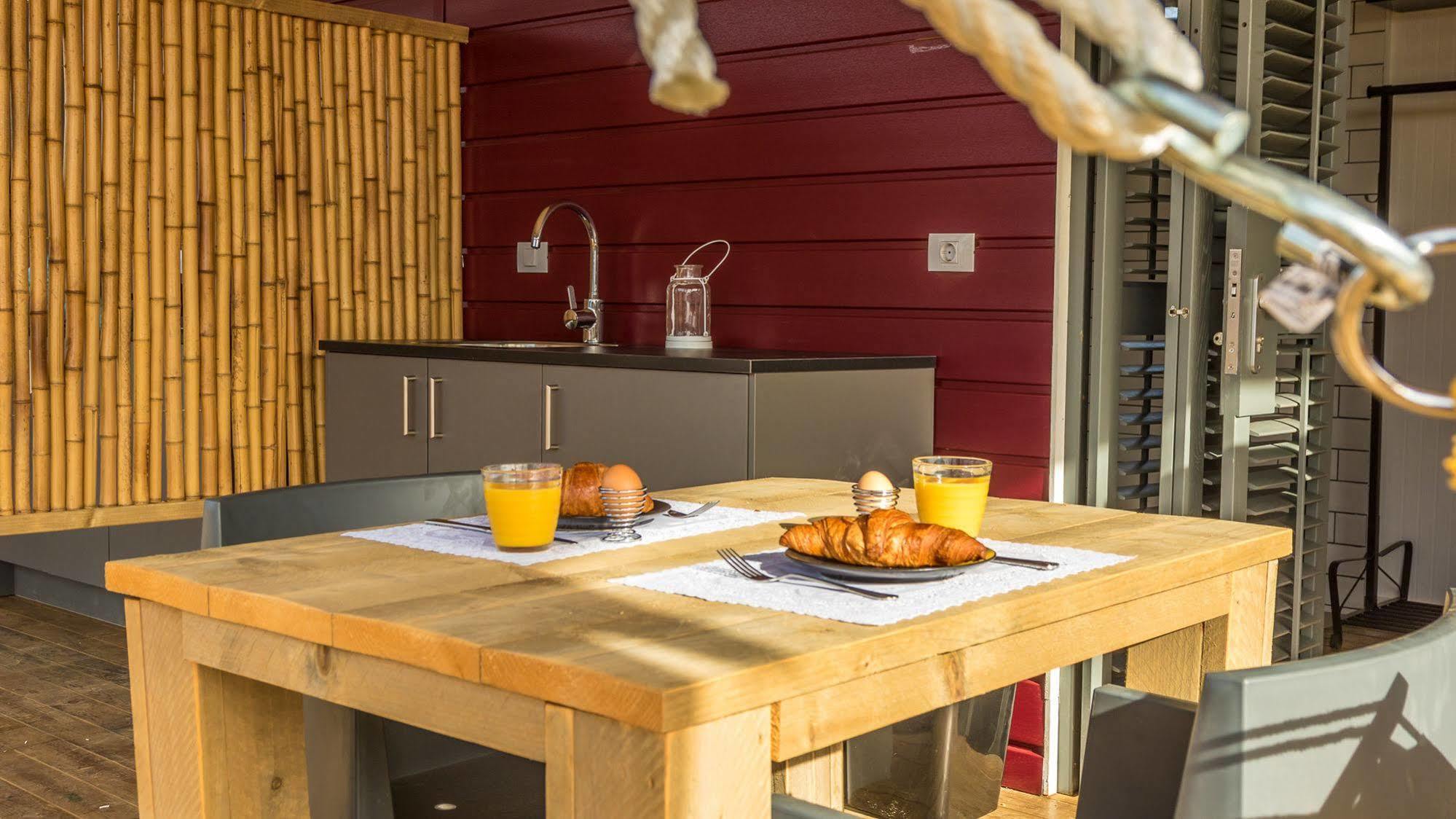 Resort Red Palm Village 3*
