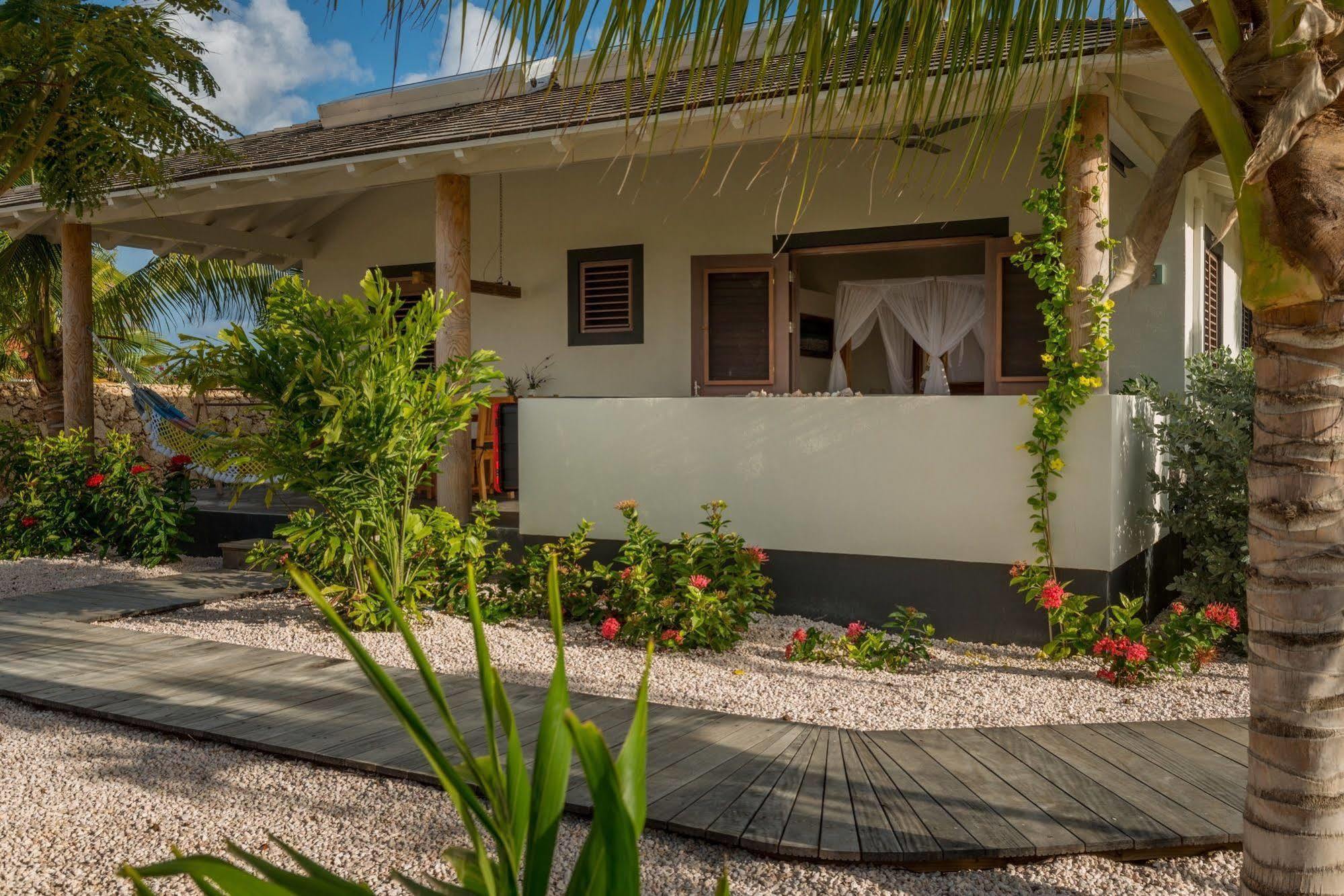 Resort Windhoek Bonaire Playa