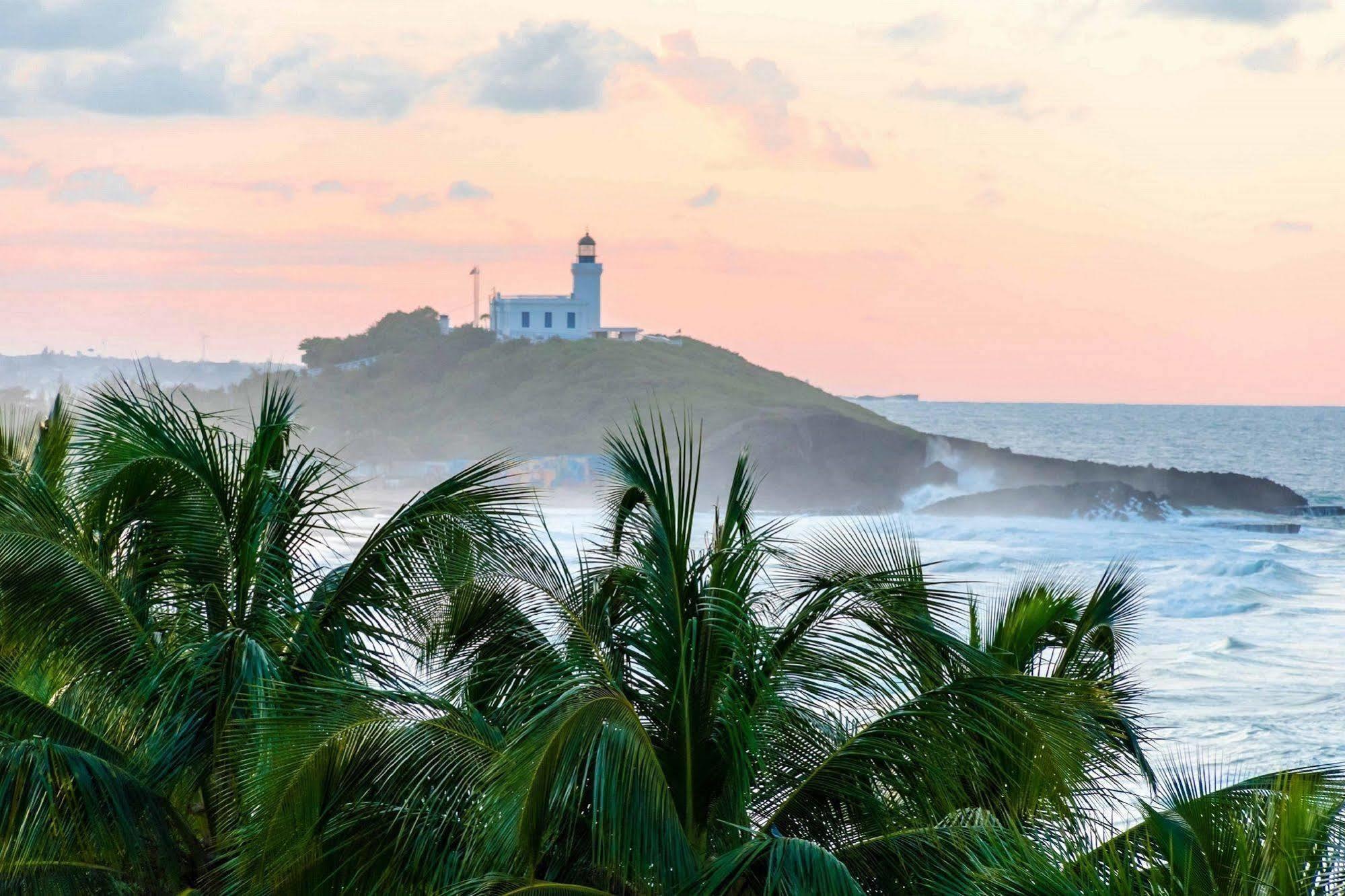 Discovery & At 681 Ocean Drive Hotel 3*
