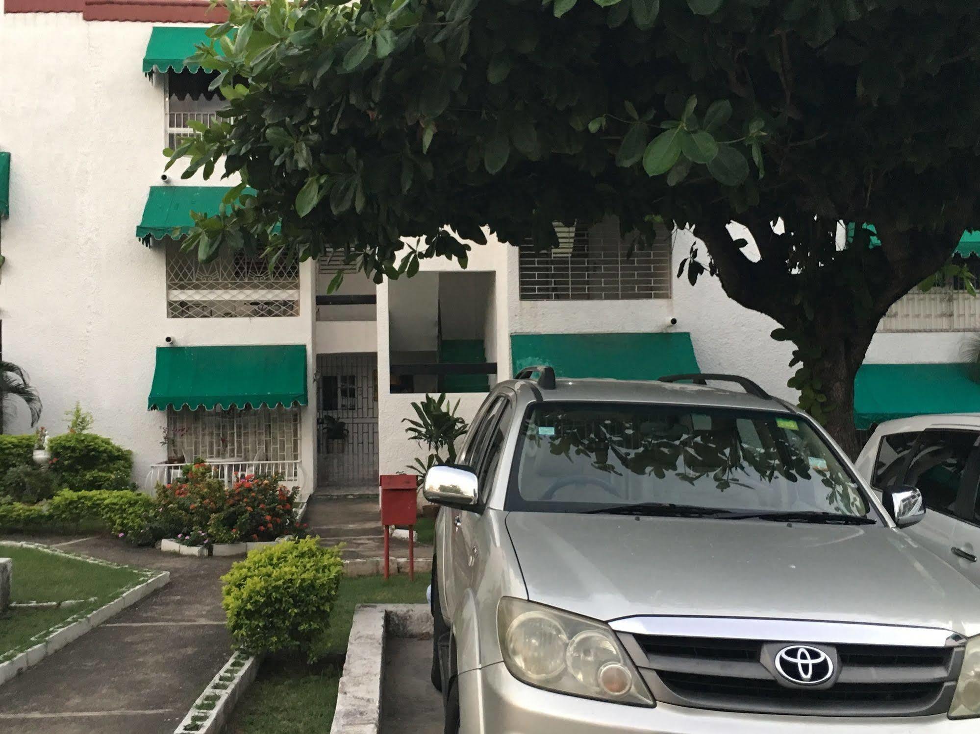 Apartamento Abacus Jamaica The Zana Kingston