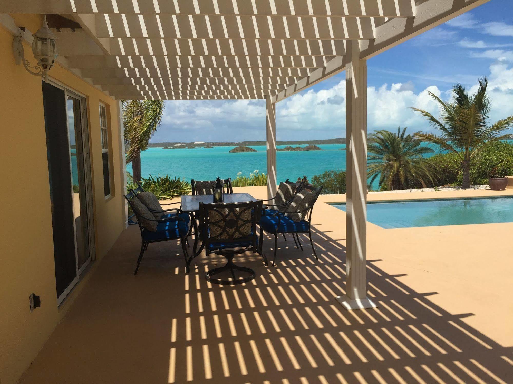 Breezy Palms 4* Taylor Bay Beach