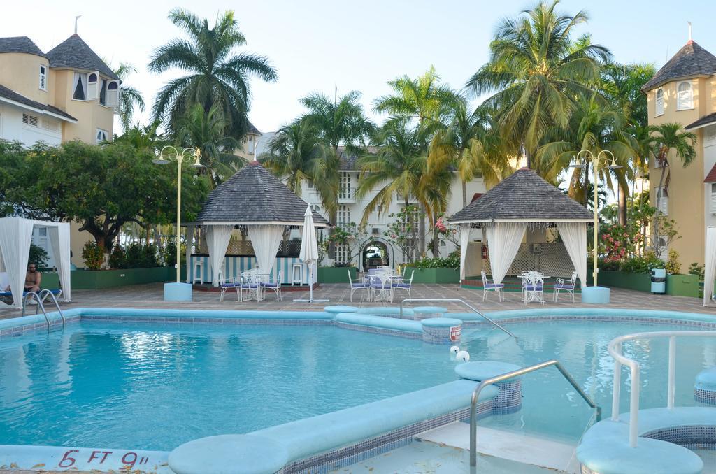 At Sandcastles Apartment Ocho Rios