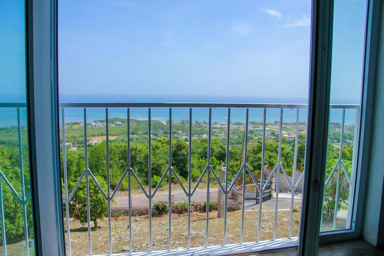 Casa de férias Sunshine Lodge: Your Away From *