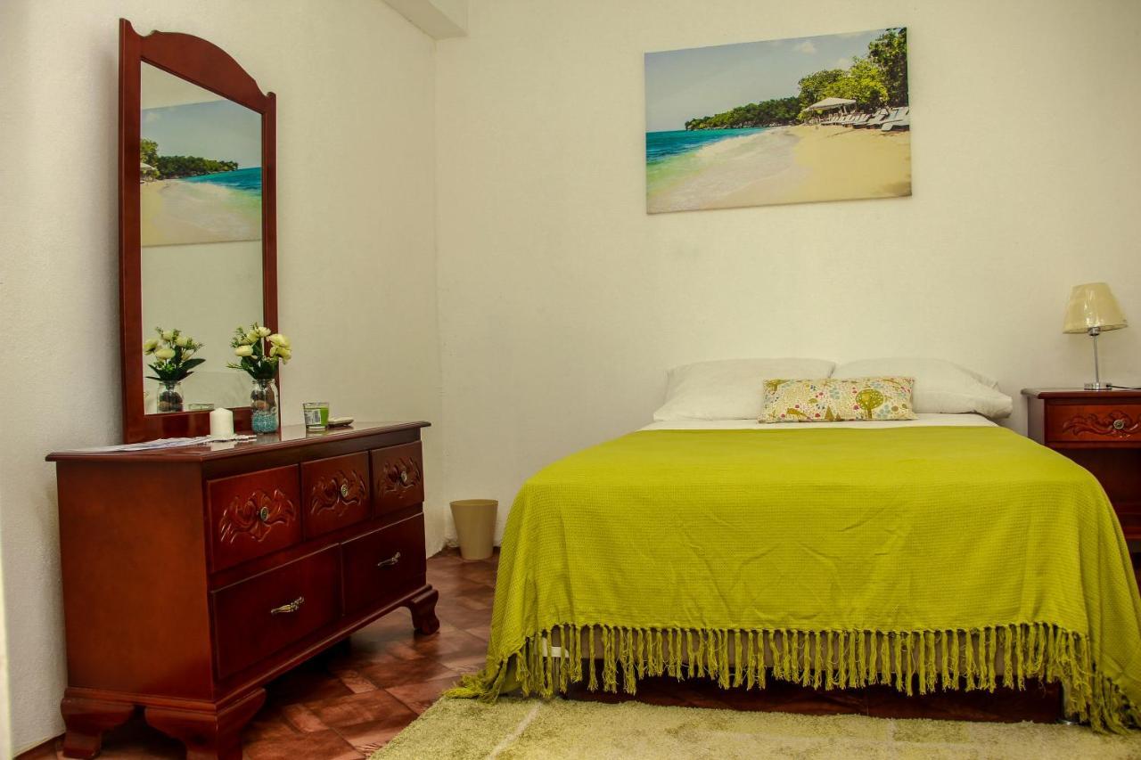 Casa de férias Sunshine Lodge: Your Away From