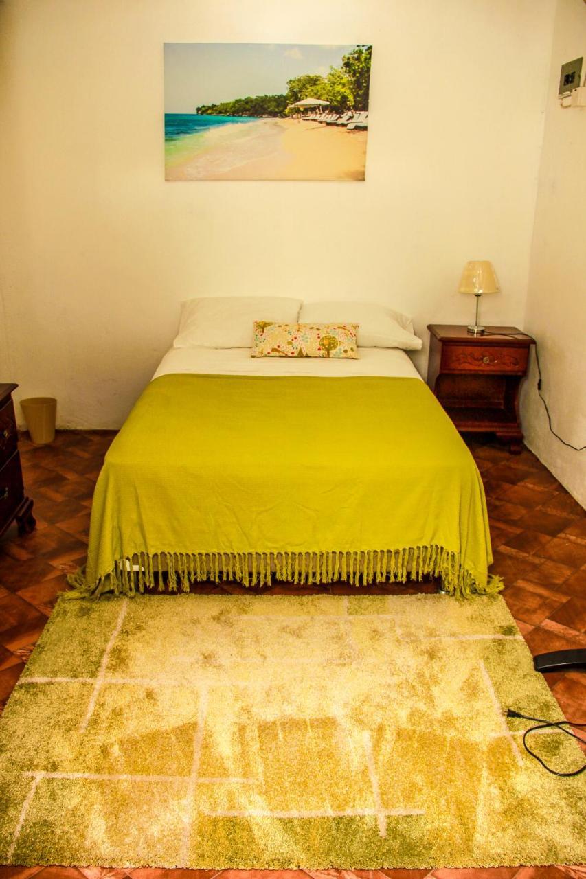 Sunshine Lodge: Your Away From *