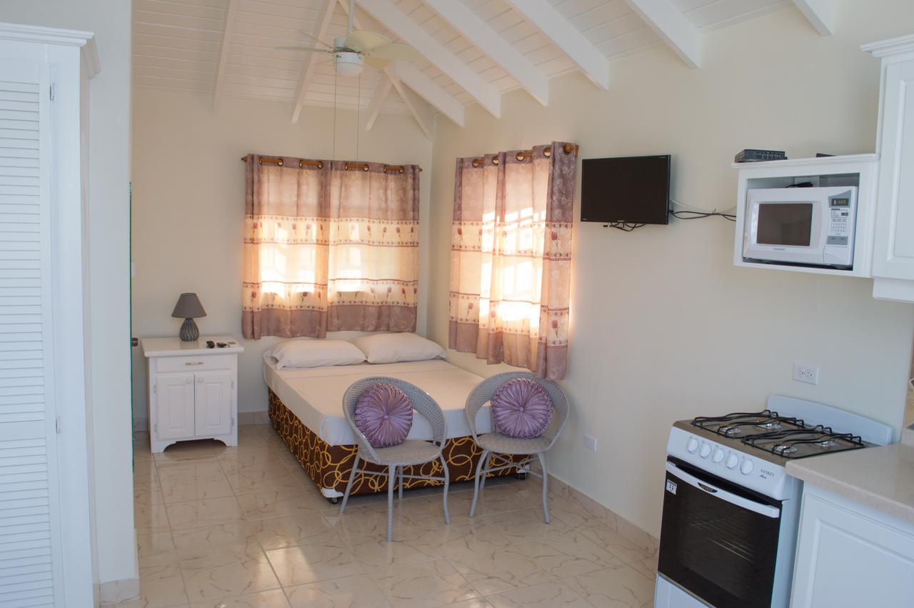 Apartment Plover Court *