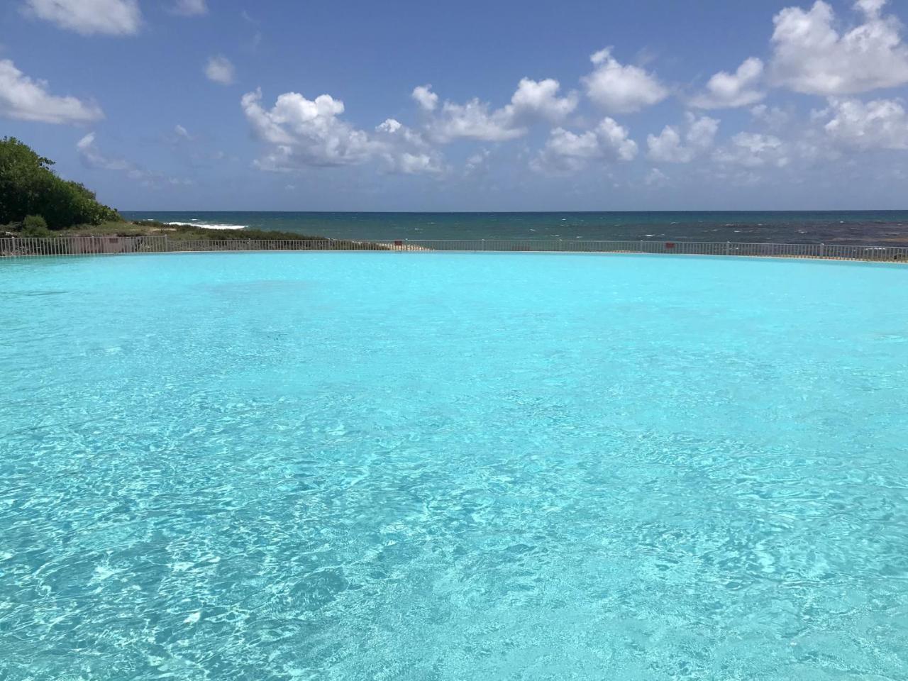Ti.maanga Vue Pieds Dans L'eau Saint-Francois (Grande-Terre)