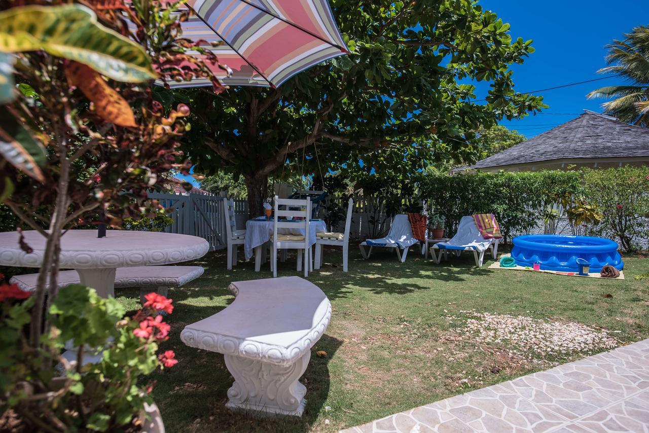 Palms Villa Duncans