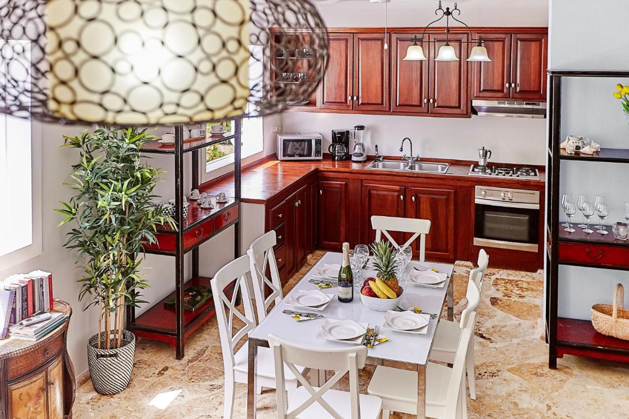 Villa La Flor Del Caribe & Punta Cana