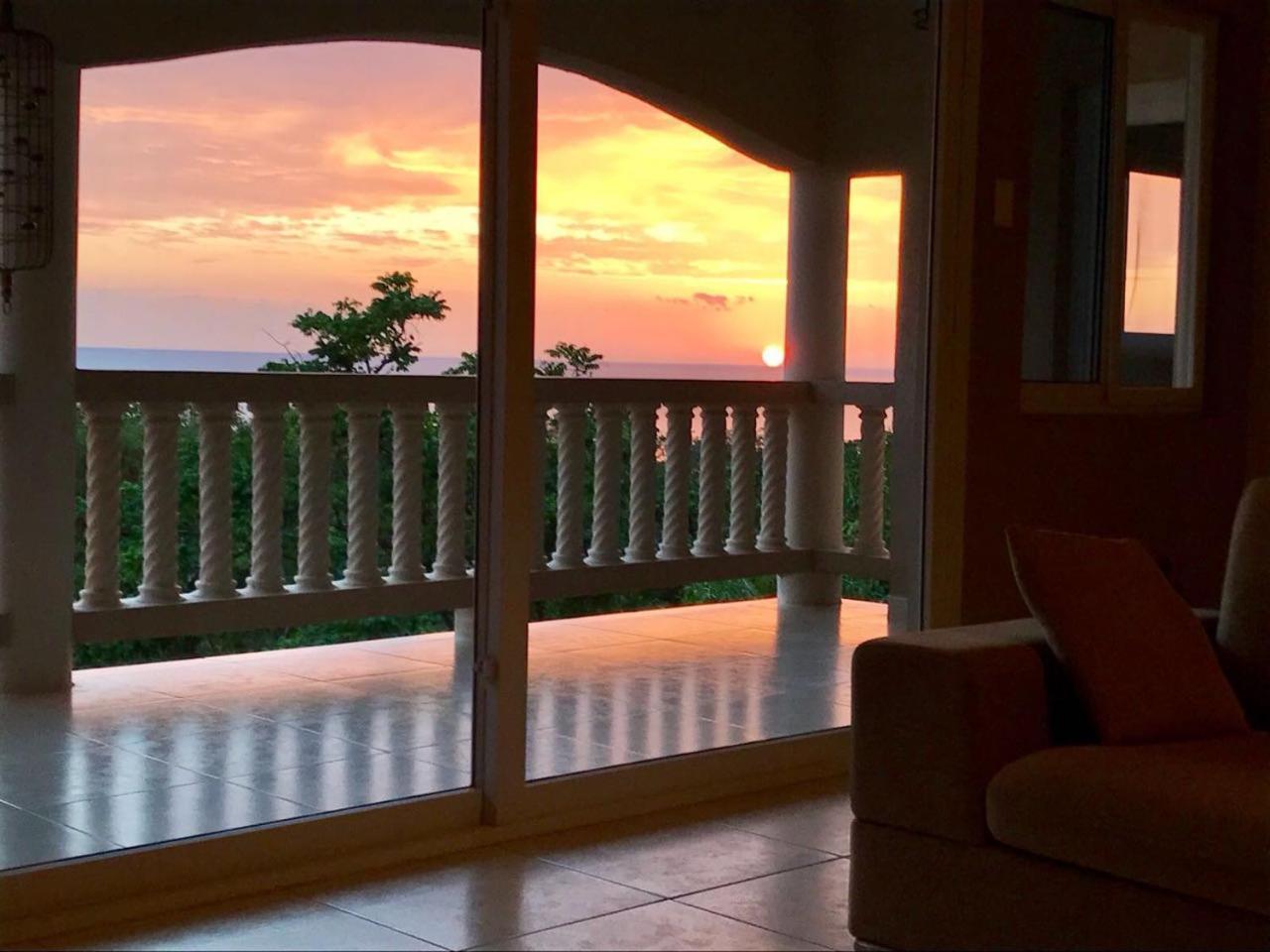 Eden's - Stylish Penthouse - Breathtaking View Whitehouse