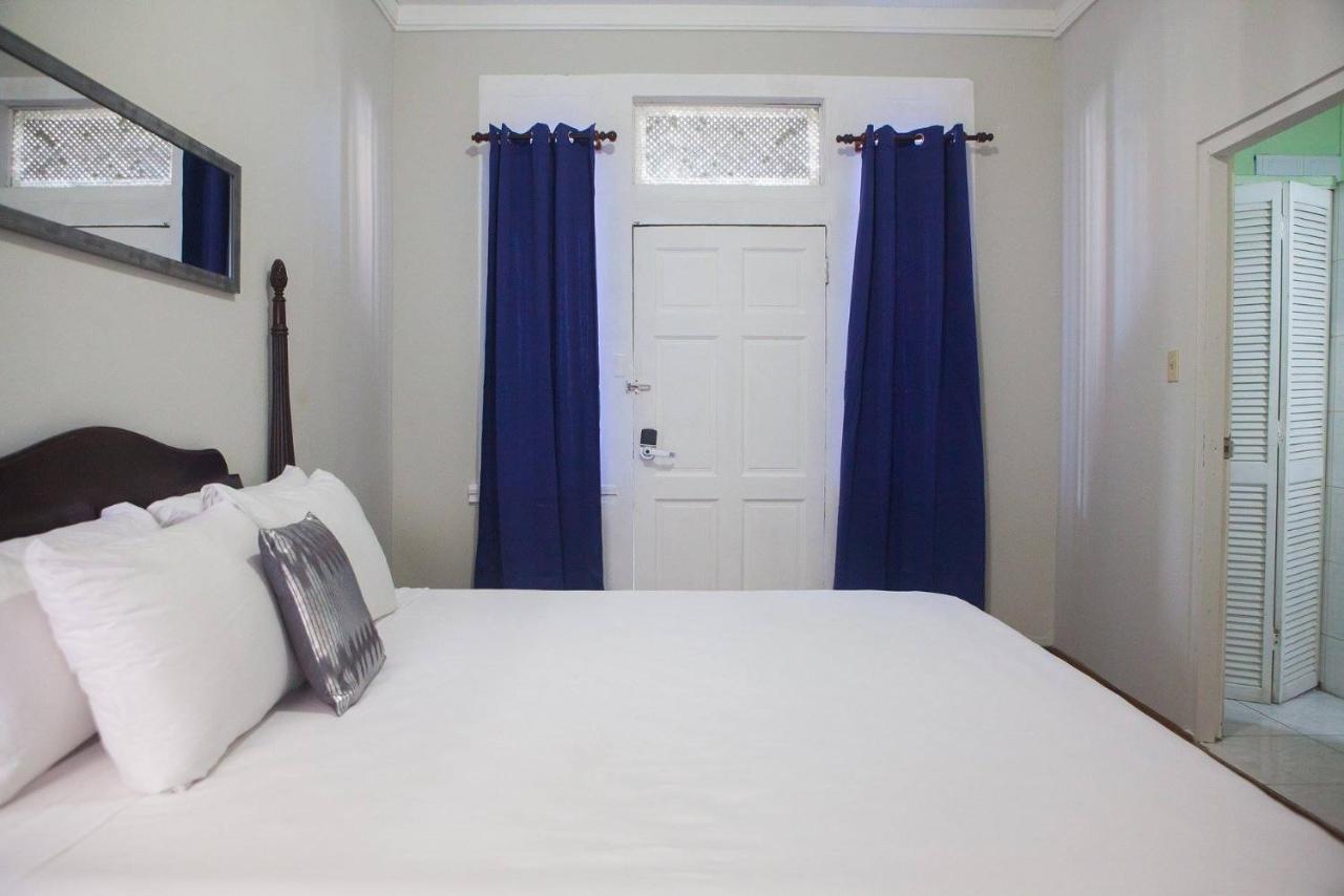 Caribic House Hotel 2*