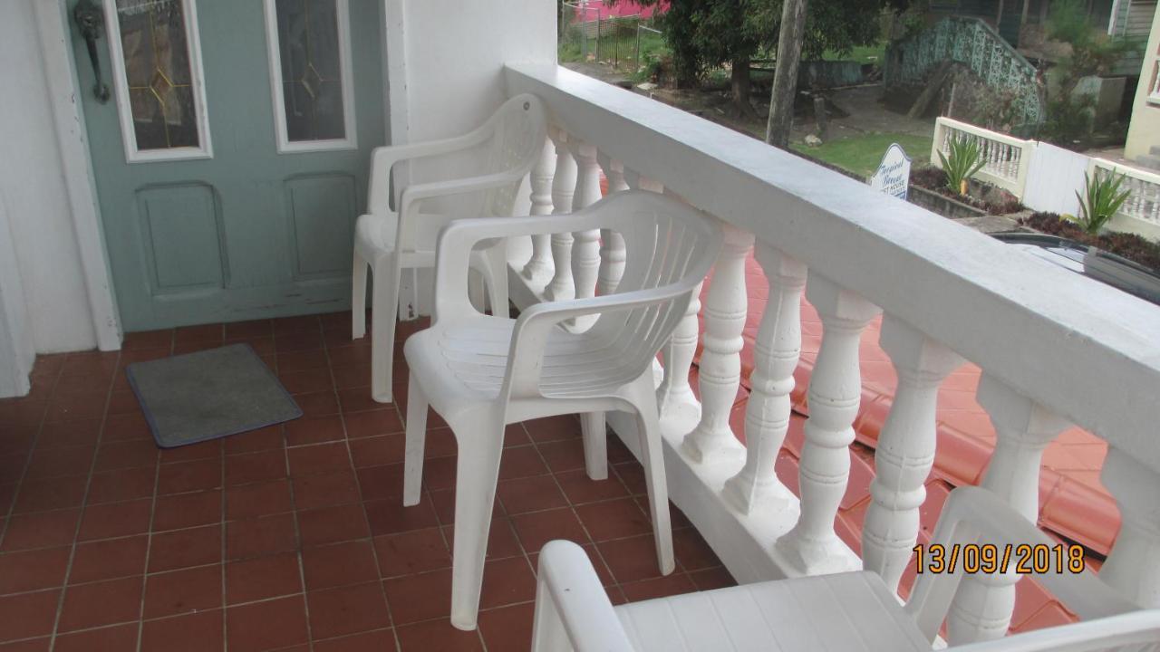 Tropical Breeze Vacation And 2*
