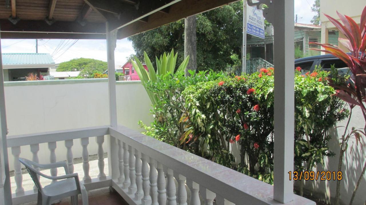 Tropical Breeze Vacation And 2*