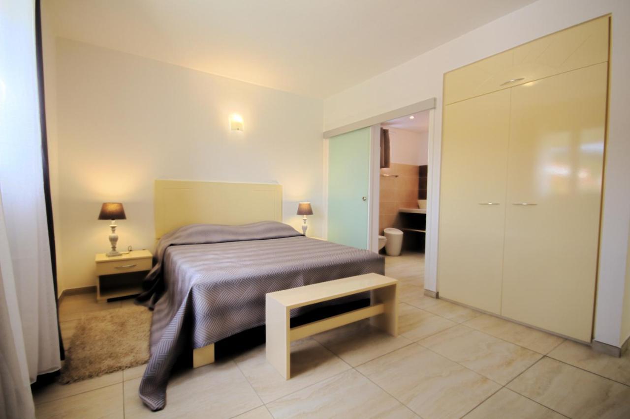 Modern Closed To The Villa Sainte-Luce