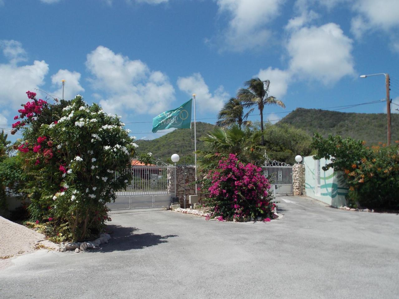 Bon Bini Curacao * Lagun