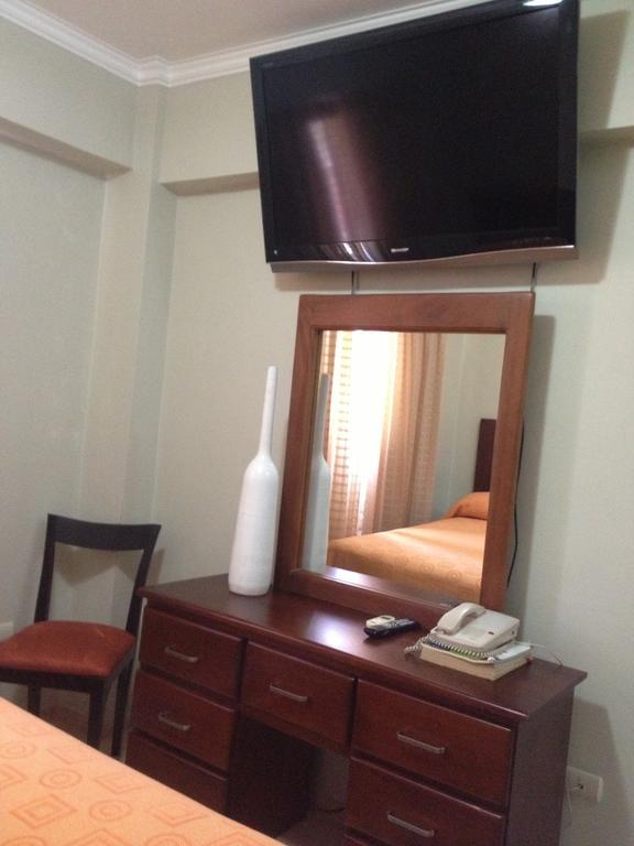 Century Plaza 3*