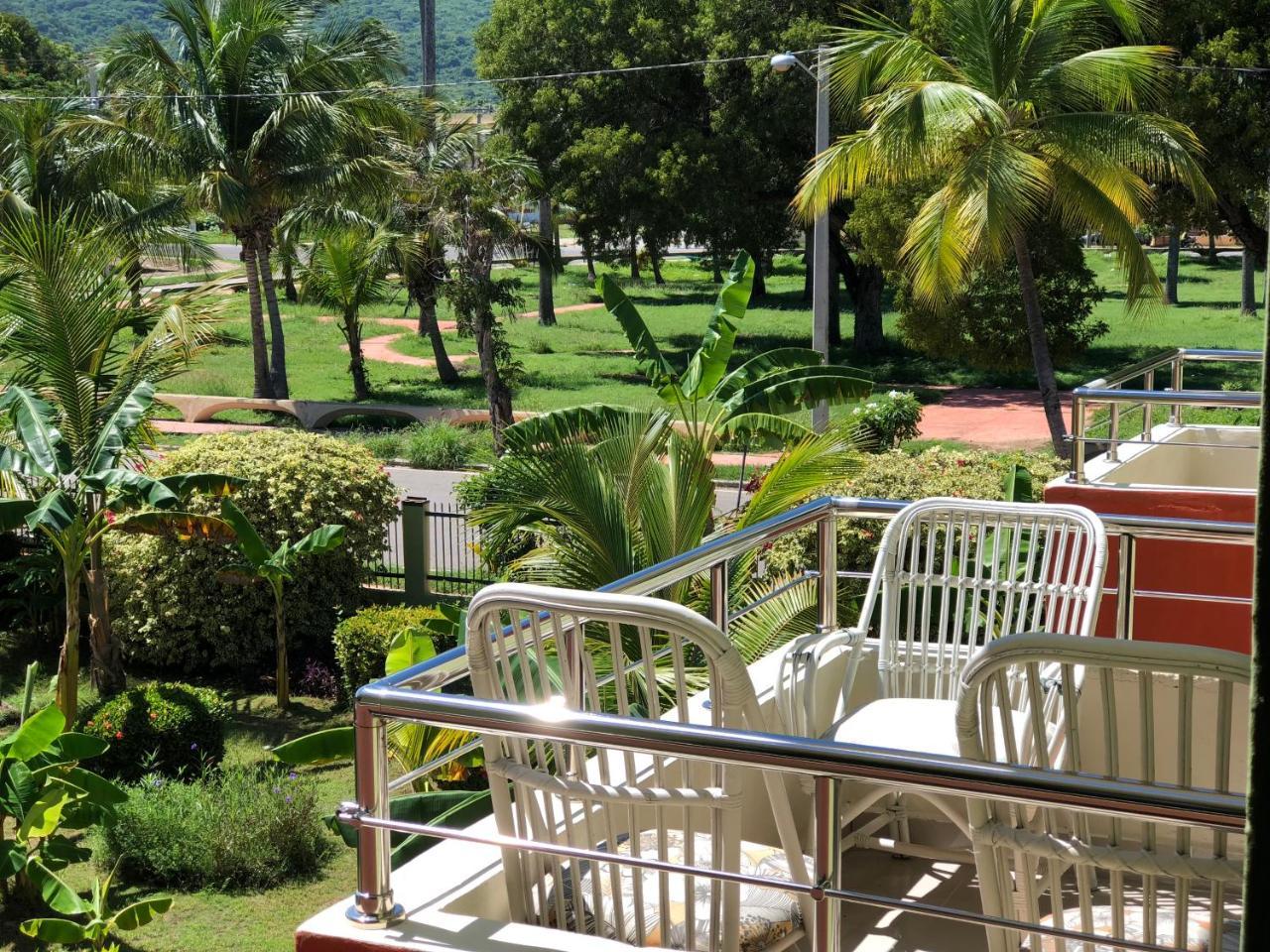 Guarocuya De Hotel Barahona