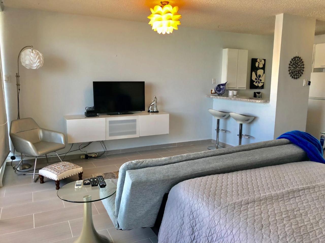 Vacation Apartments Ocean Towers Apartment *