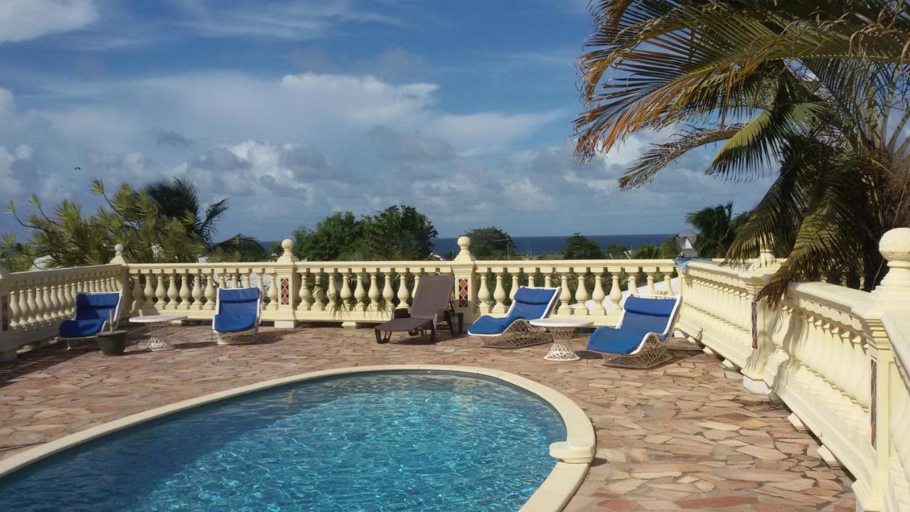 Holiday home Le Moulin De La Baie Piscine Vue Le Moule