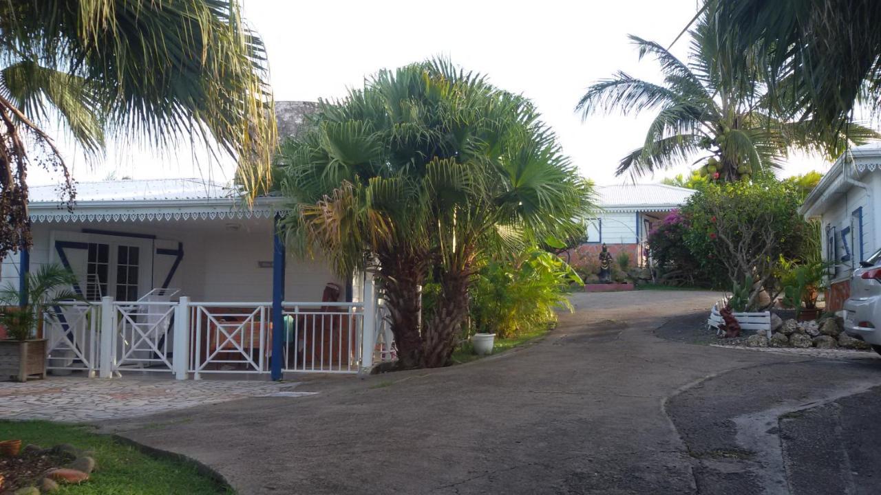 Le Moulin De La Baie Piscine Vue *