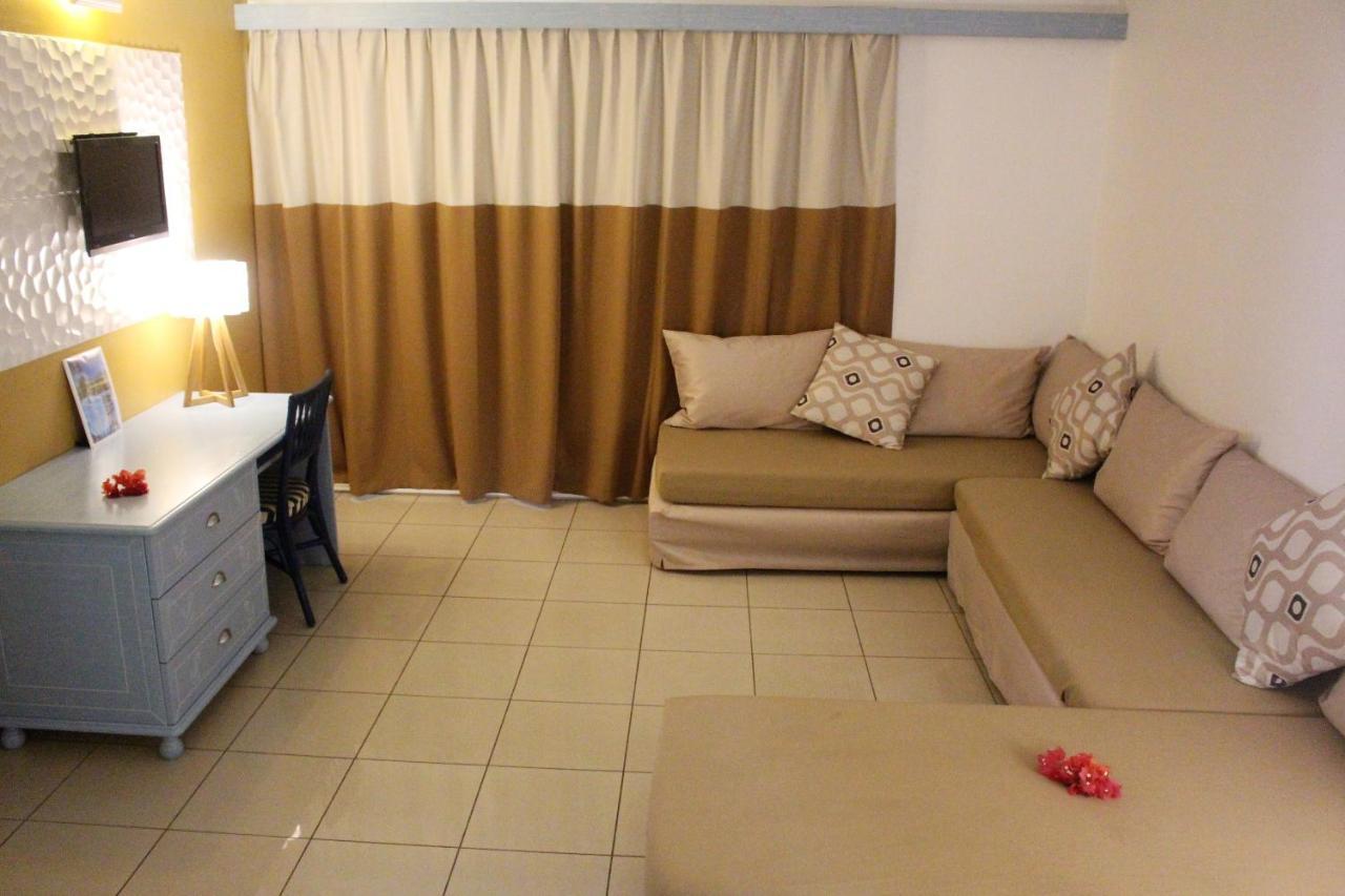 Tropicana Suites Aparthotel 4*