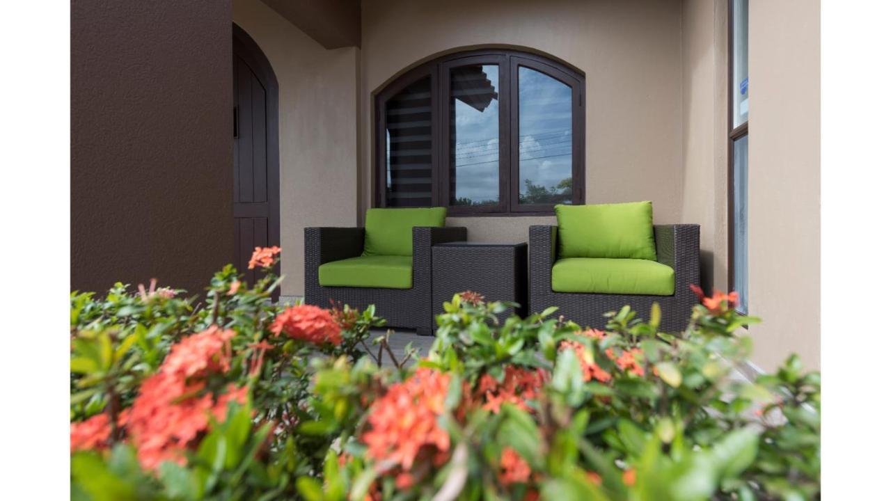 Aruba Palm Beach House