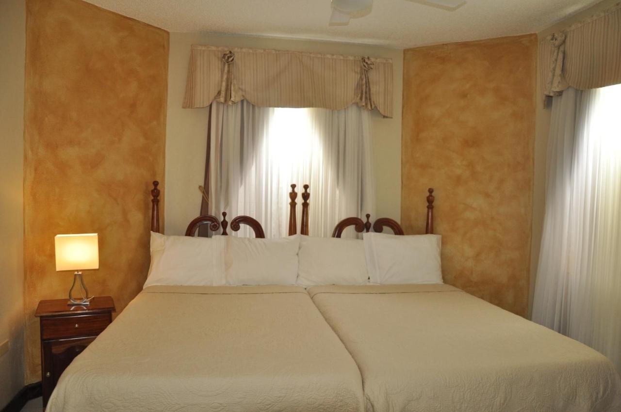 Penthouse A25 Sandcastles Apartamento Ocho Rios