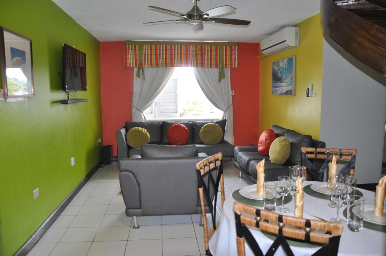 Penthouse A25 Sandcastles *