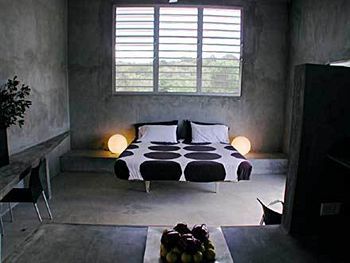 Hix Island House 3*